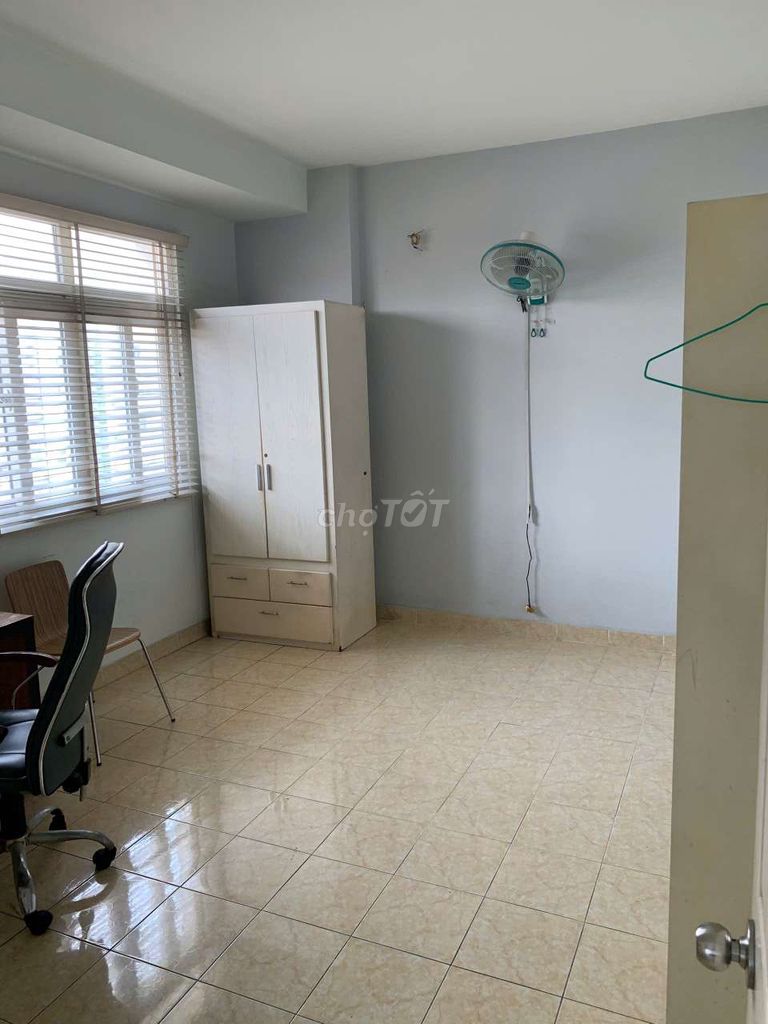 СДАЁТСЯ КВАРТИРА В ЦЕНТРЕ 5-ГО РАЙОНА – 2 СПАЛЬНИ, 70М², ХОРОШАЯ ЦЕНА!