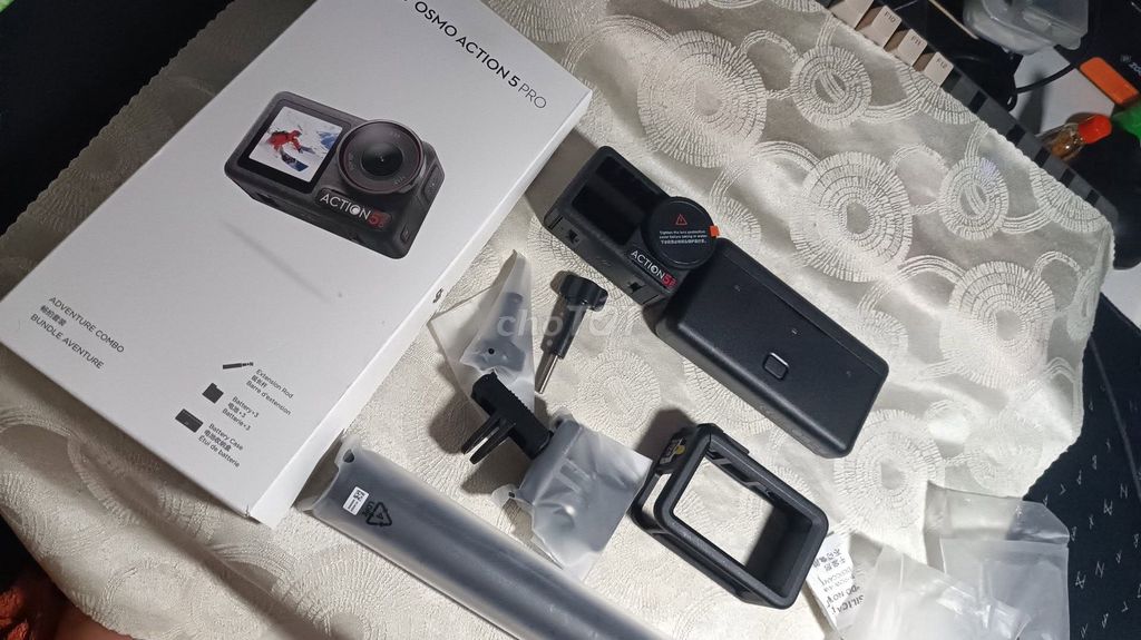 DJI Osmo Action 5 Pro Adventure Combo