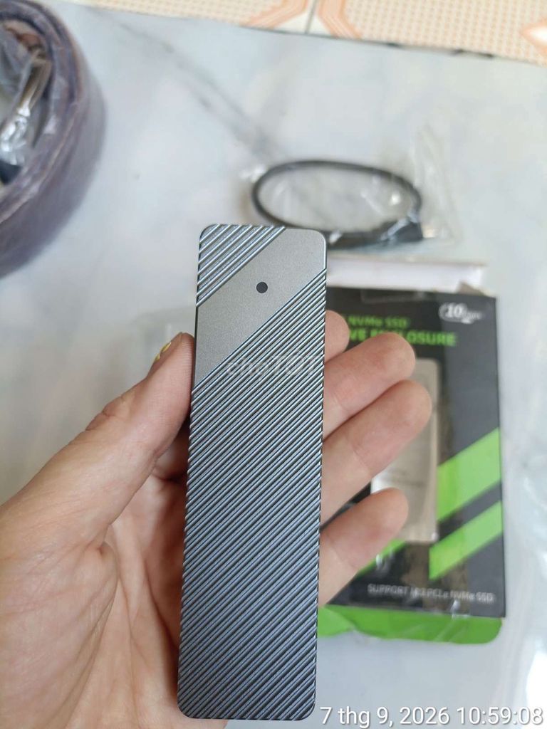 Фото 2: Корпус для SSD Vantisan M.2 NVMe серый 10Gbps