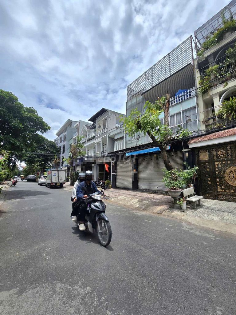 Фото 2: Сдается дом, фасад на улице Khu Tây Thạnh, площадь 8x25, 2 этажа, общая площадь 650 м²