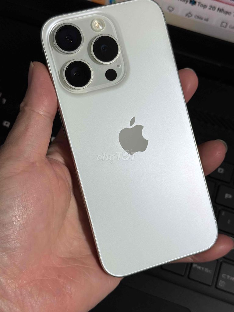 iPhone 15 Pro международный, США, оригинал, отличное состояние, возможен обмен