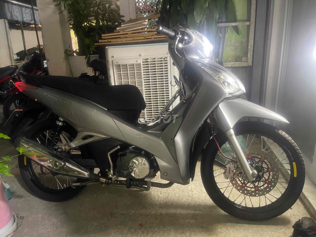 Honda Future Fi 2017 серебристый. Один владелец - я.