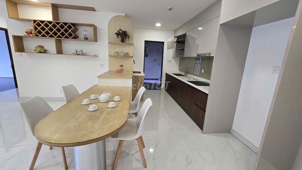 Фото 2: Сдаются в аренду квартиры в Diamond Brilliant, Alnata, Emerald, район Тан Фу