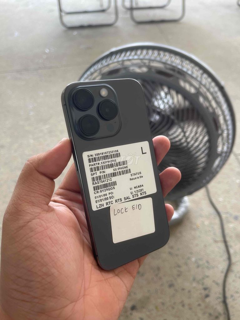 Фото 2: Apple iPhone 15 Pro 128GB Đen Lock