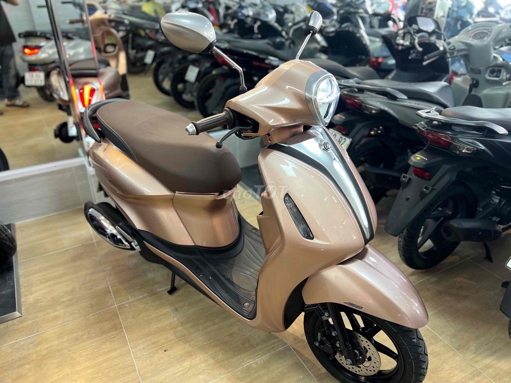 Yamaha Grande 125 ABS 2024, розовый, Донг Мото Далат