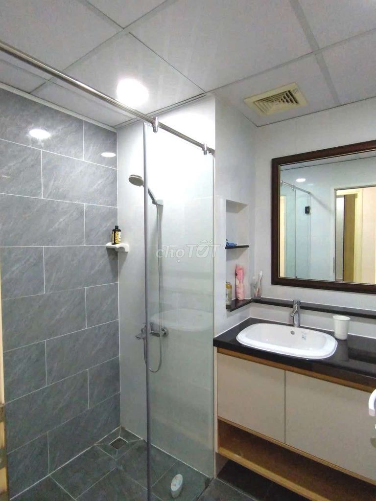 Фото 3: Собственник продаёт квартиру 1050 с 2 спальнями, премиальная мебель