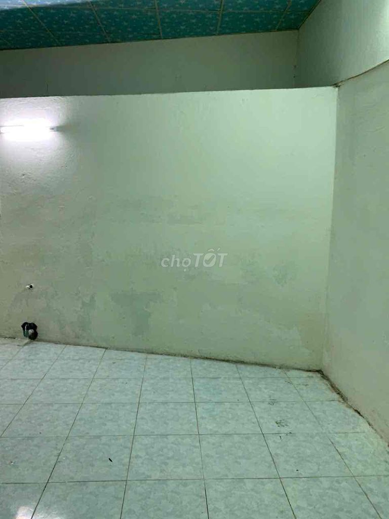 Фото 2: cần cho thuê phòng trọ gần cầu rồng, gần trường đại học kinh tế,...