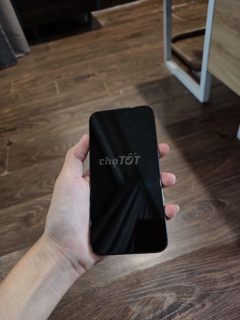 Фото 3: Apple iPhone 15 Pro Max 256GB чёрный 95-97%