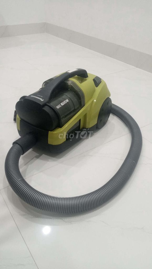 Пылесос Panasonic желто-лаймовый 1600W