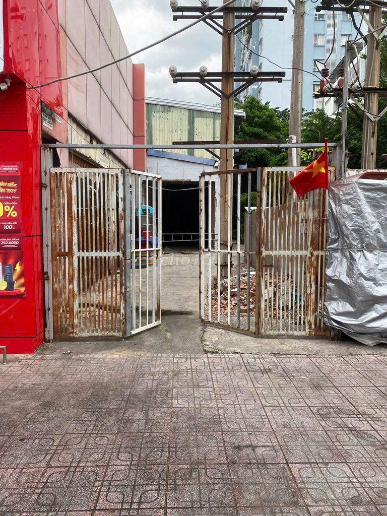 Аренда помещения 571 Huỳnh Tấn Phát, 60 млн, 400м², Q7, HCM