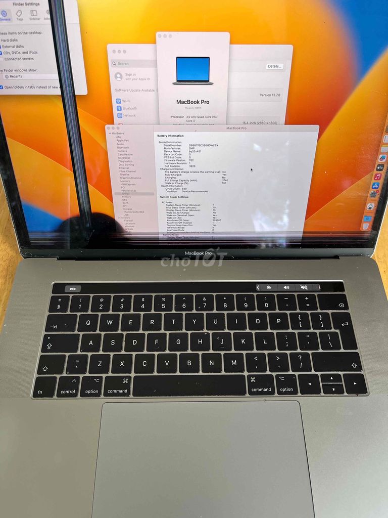 Фото 3: MacBook Pro 2017 15 дюймов i7 16GB/512GB с полосами на экране