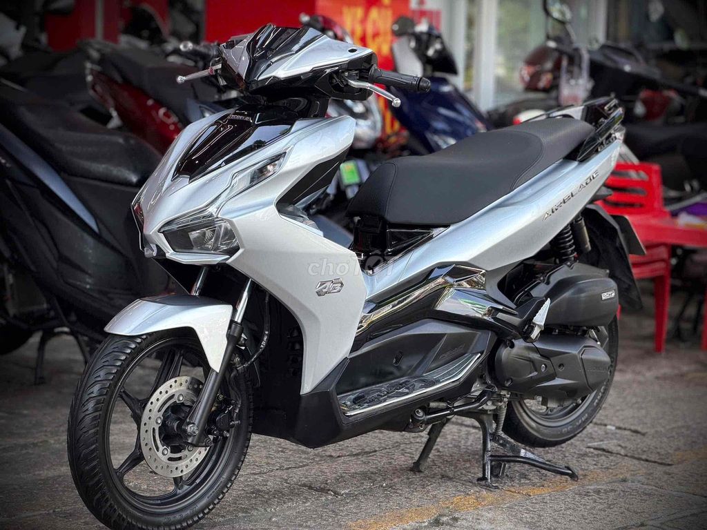 Honda Airblade 125 2022 Silver Porsche, собственник