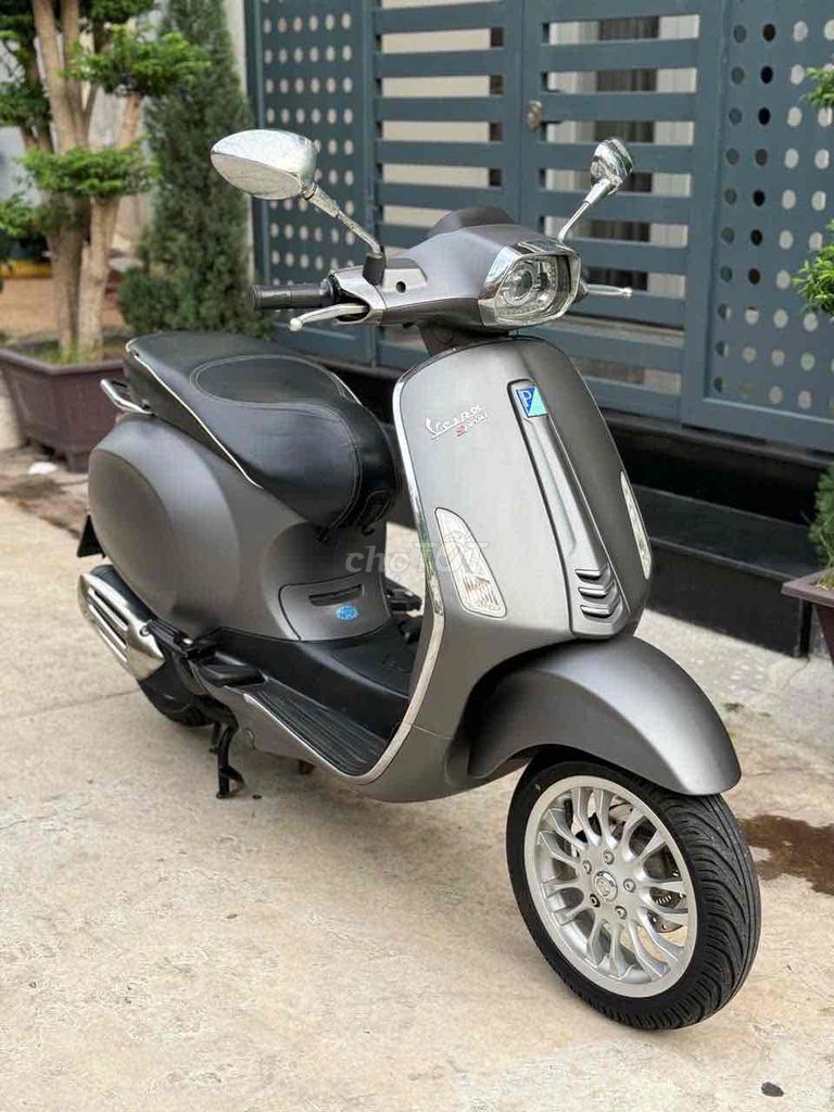 Piaggio Vespa Sprint Iget ABS Серый