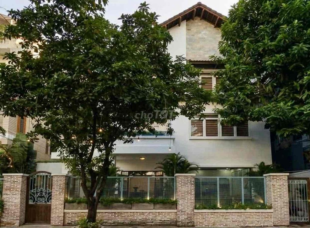 ☘️Сдается вилла на главной улице в районе Фан Сить, Лонг Фу, Фу Нюан, 16 x 18 м, 3 этажа, 130 млн