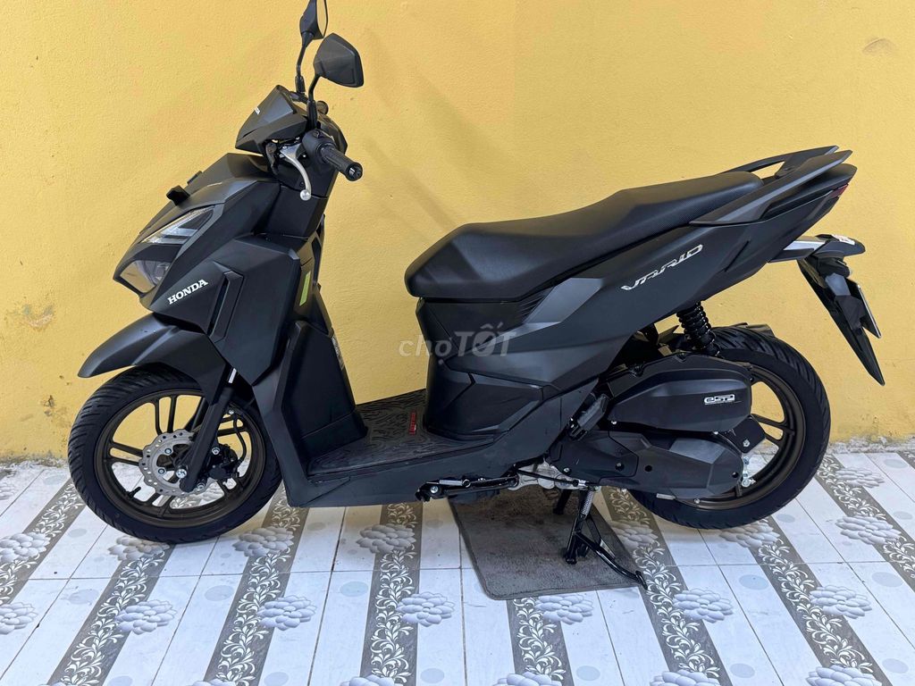 Honda Vario 135 чёрный, скутер