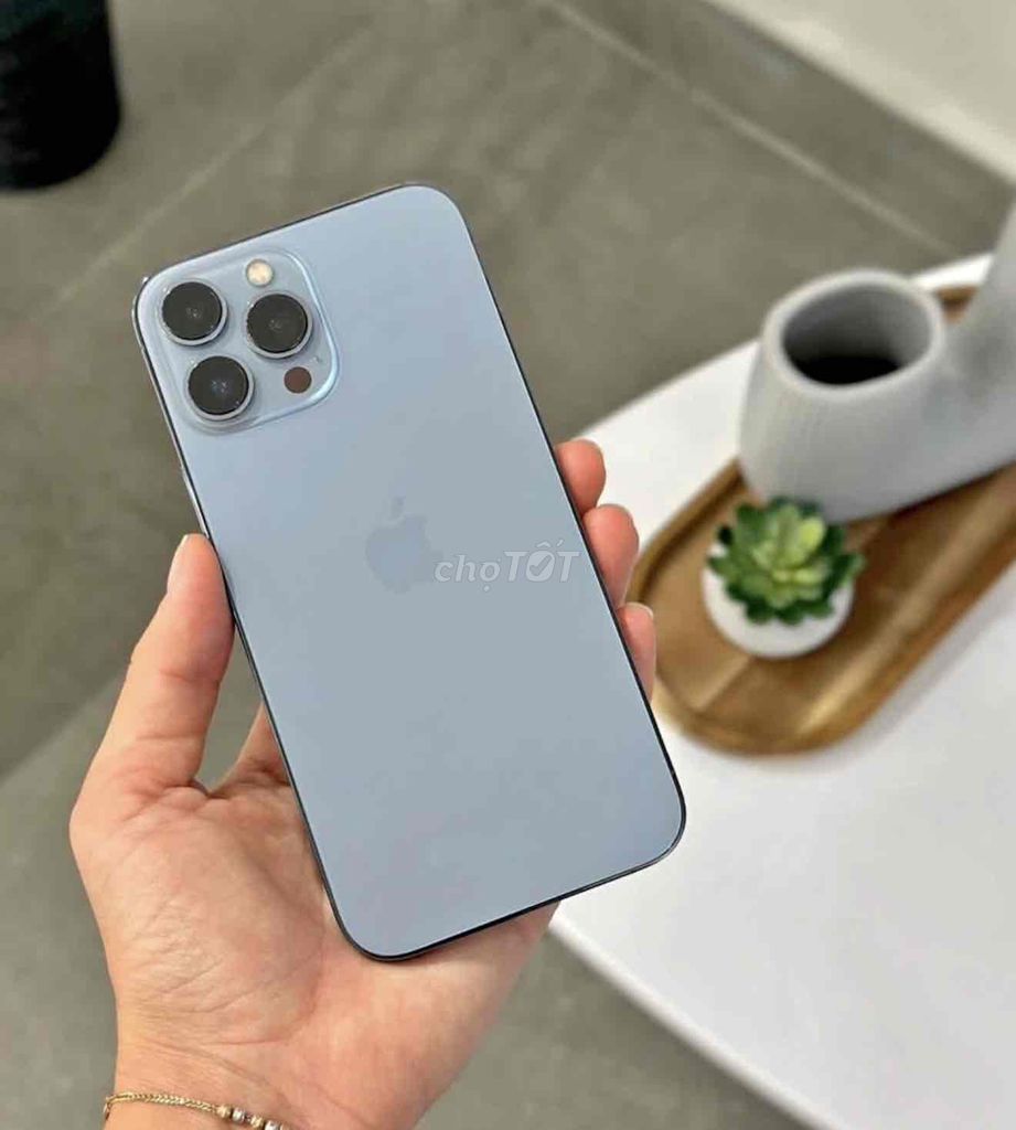 Apple iPhone 13 Pro Max синий