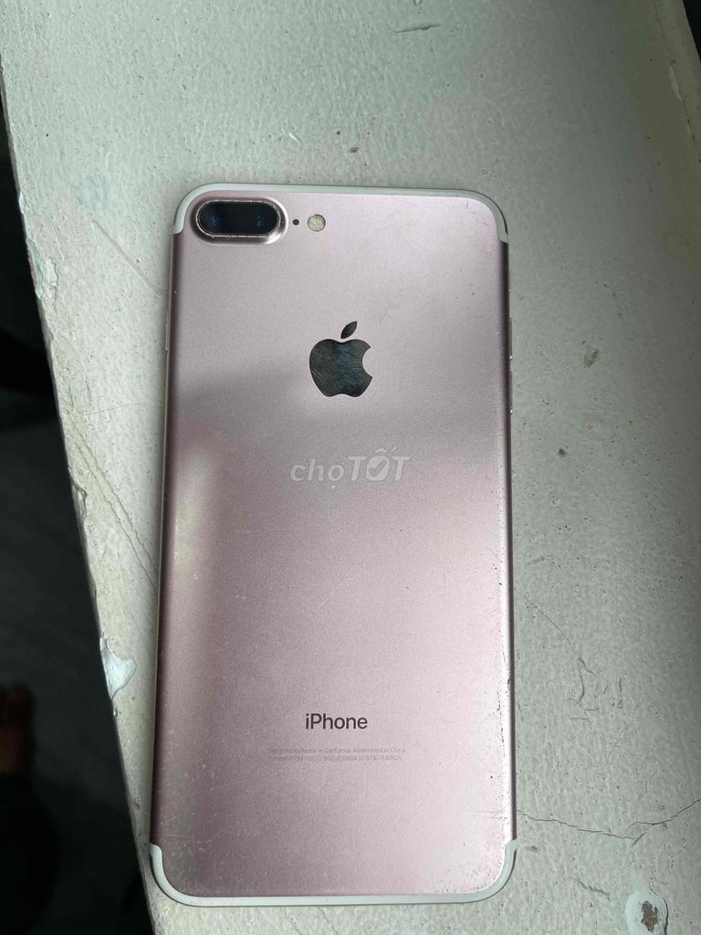 Apple iPhone 7 Plus 64GB розовое золото, поврежден экран