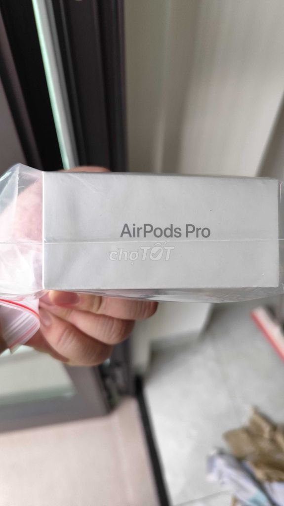 Фото 3: Наушники AirPod Pro 3 Белые (Type-C) Новые 100%