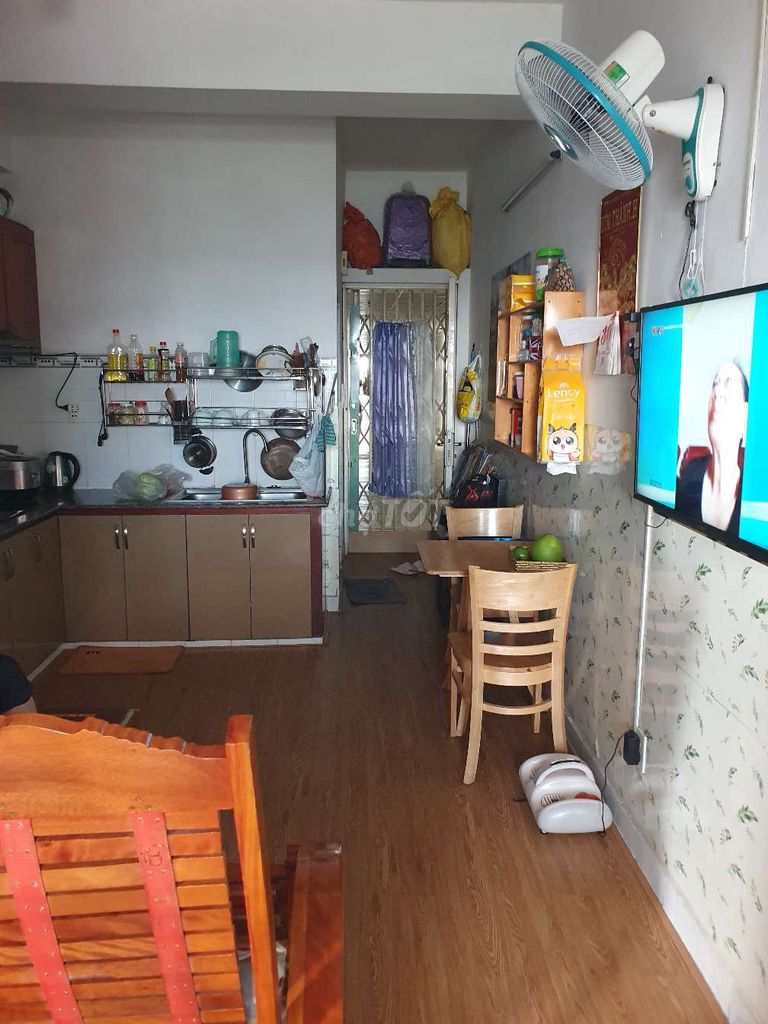 Собственник продаёт квартиру в ЖК Lê Thành, Tân Tạo