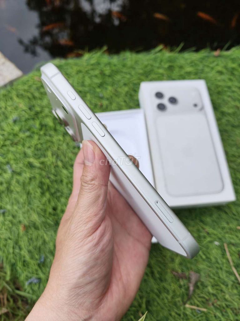 Фото 3: iP 17 Promax CTY 256GB Белый Like new продажа или обмен