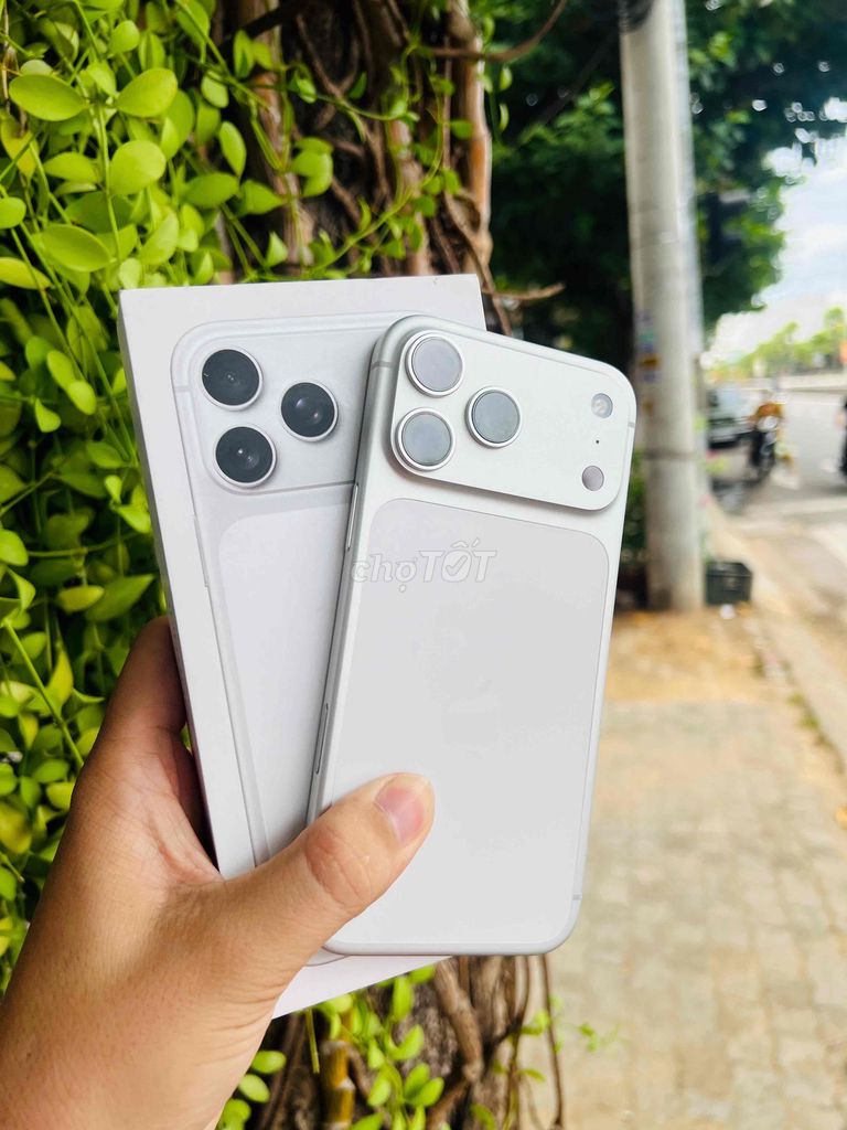 Фото 3: Apple iPhone 17 Pro 256GB Silver 100%