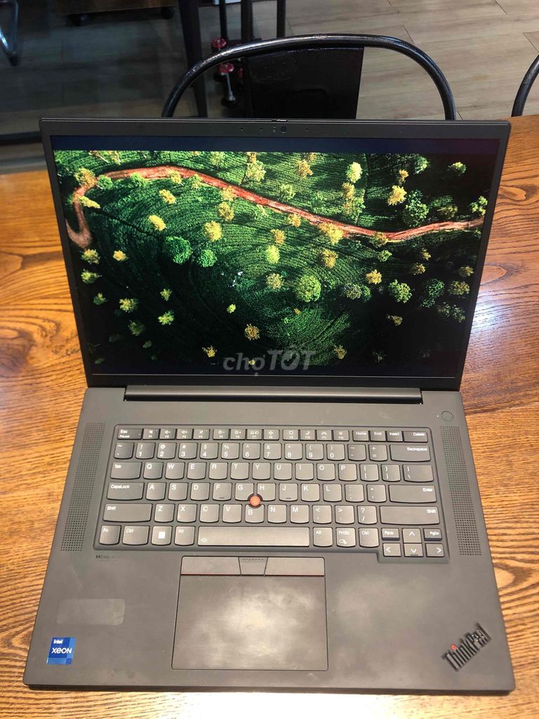 ThinkPad P1 Gen 4 Xeon W-11855M 2,5K 32GB/1TB