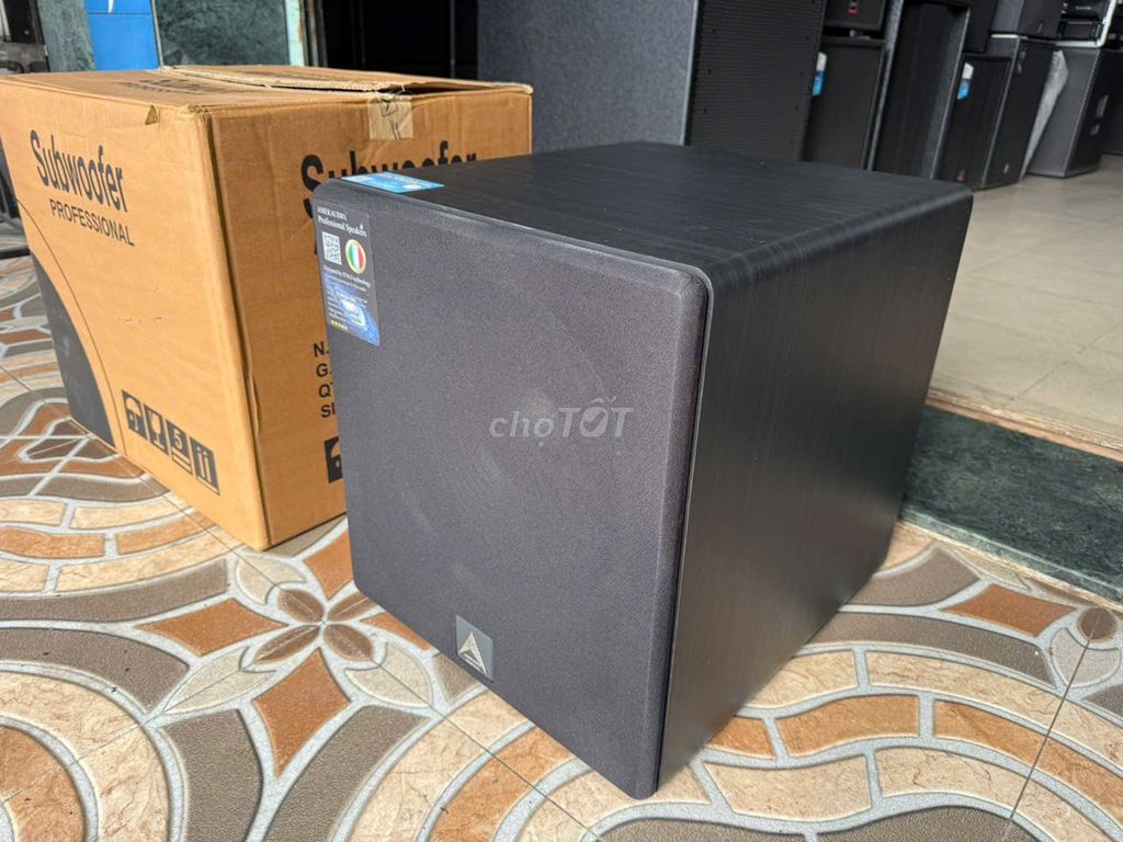 Фото 3: Сабвуфер AMEKAUDIO W350 Black Italy, динамик 30, качественный