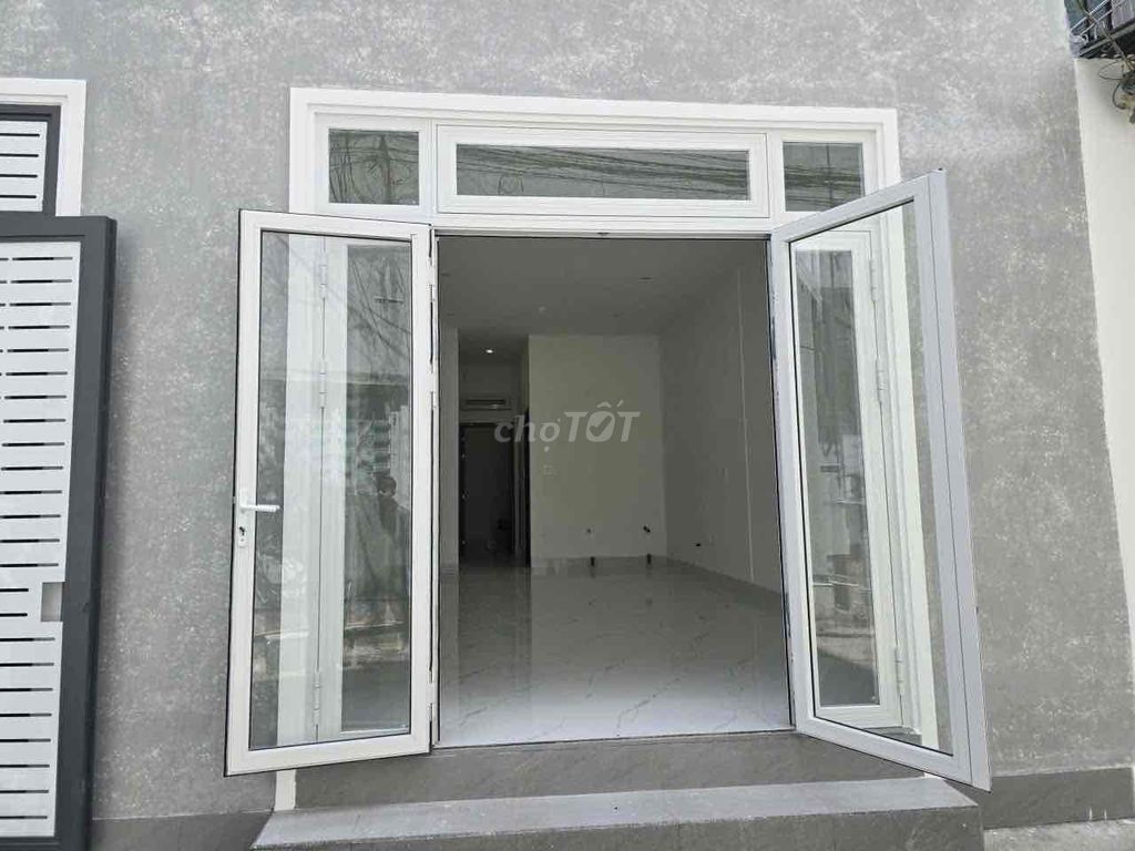 🏢 АРЕНДА ПОМЕЩЕНИЯ ДЛЯ БИЗНЕСА – ДАЛАТ * Площадь: 70м² * Есть 1 комната