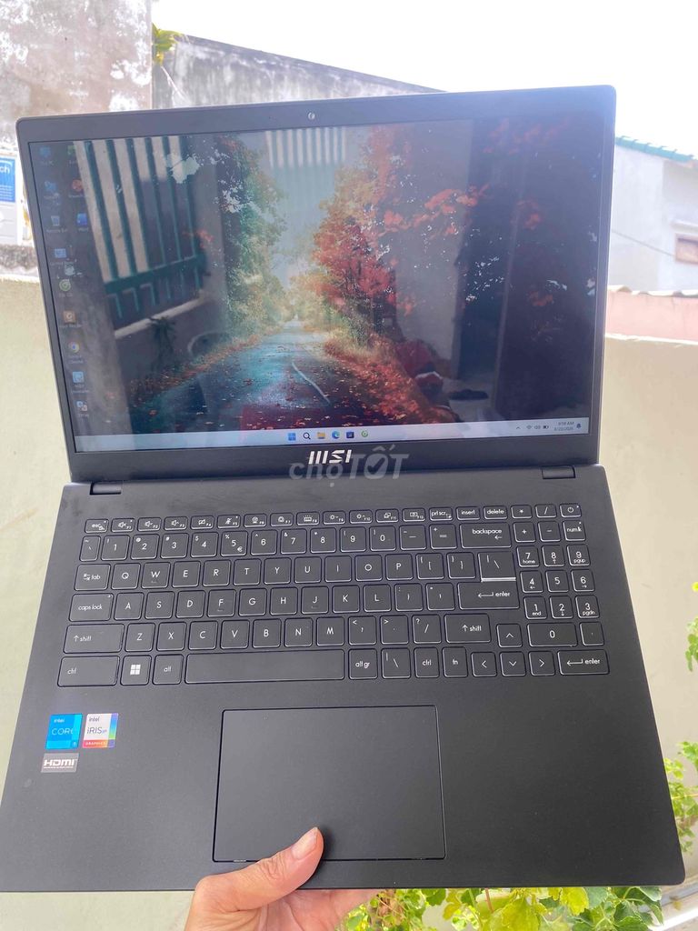 Фото 2: msi moderd 15 i5 1235u 8g 512 fullhd rin hãng