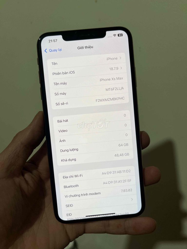 Фото 2: Apple iPhone Xs Max 64GB Золотой 99%