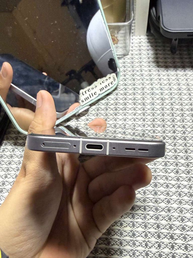 Фото 3: Oppo Find X9 12GB/256GB Серый Титан