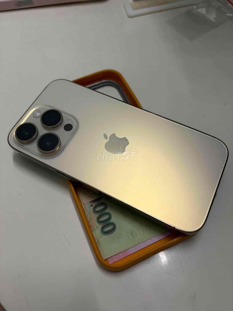 Фото 3: Apple iPhone 14 Pro 256GB Фиолетовый 81%