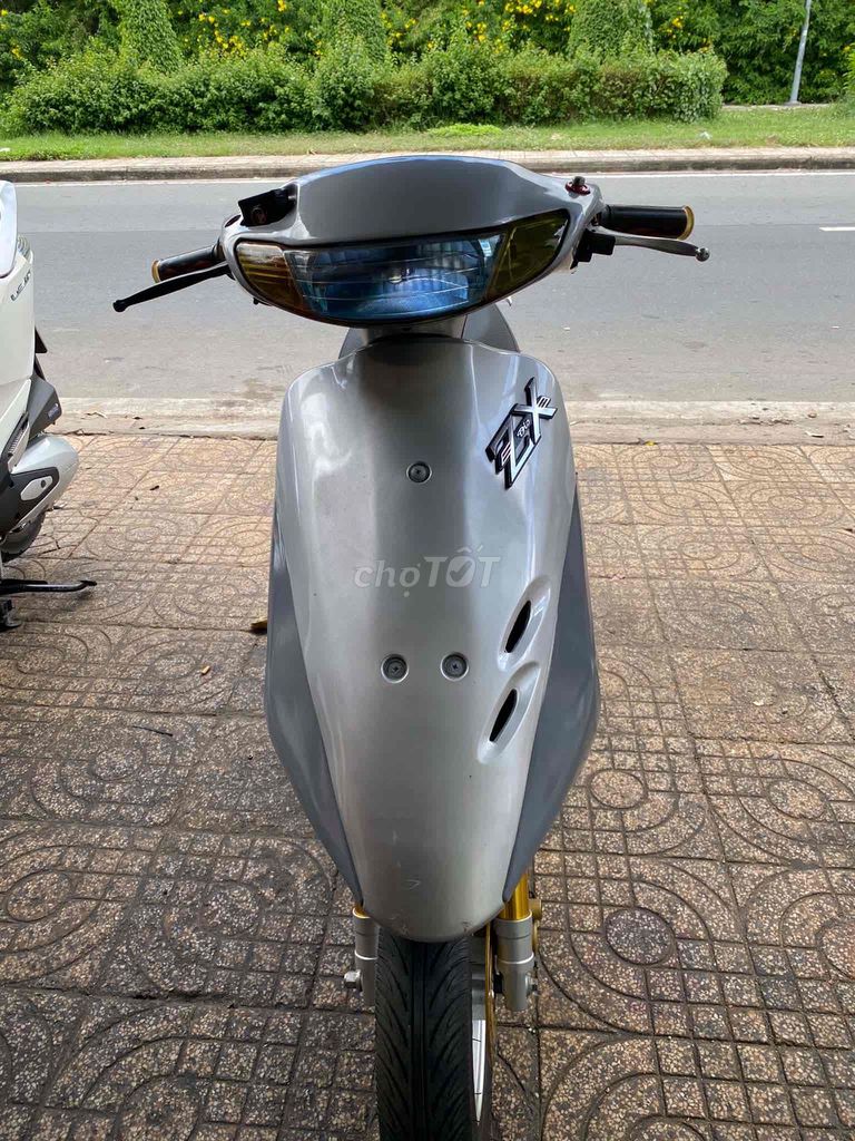 Honda Dio ZX 2 такта, серебристый