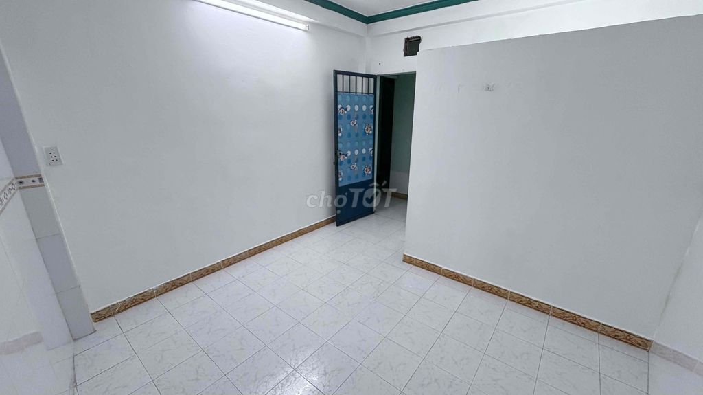 Фото 3: PHÒNG TRỌ SẠCH ĐẸP RIÊNG BIỆT GIỜ TỰ DO CHÍNH CHỦ GẦN HVCB