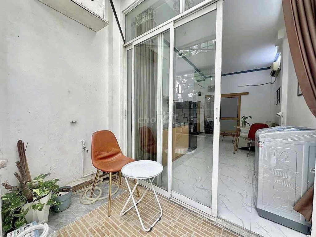 Сдается квартира 1-комнатная 40 м² с полными удобствами, как отдельное жилье, прямо в районе 3