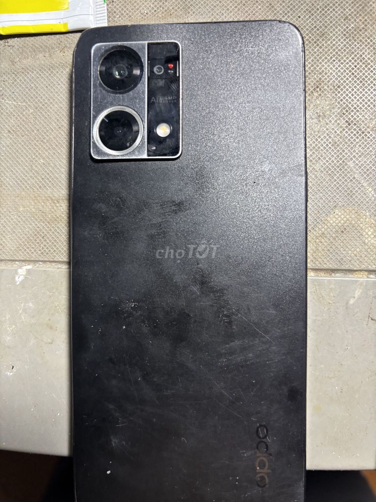 Oppo Reno 7 черный, не работает экран