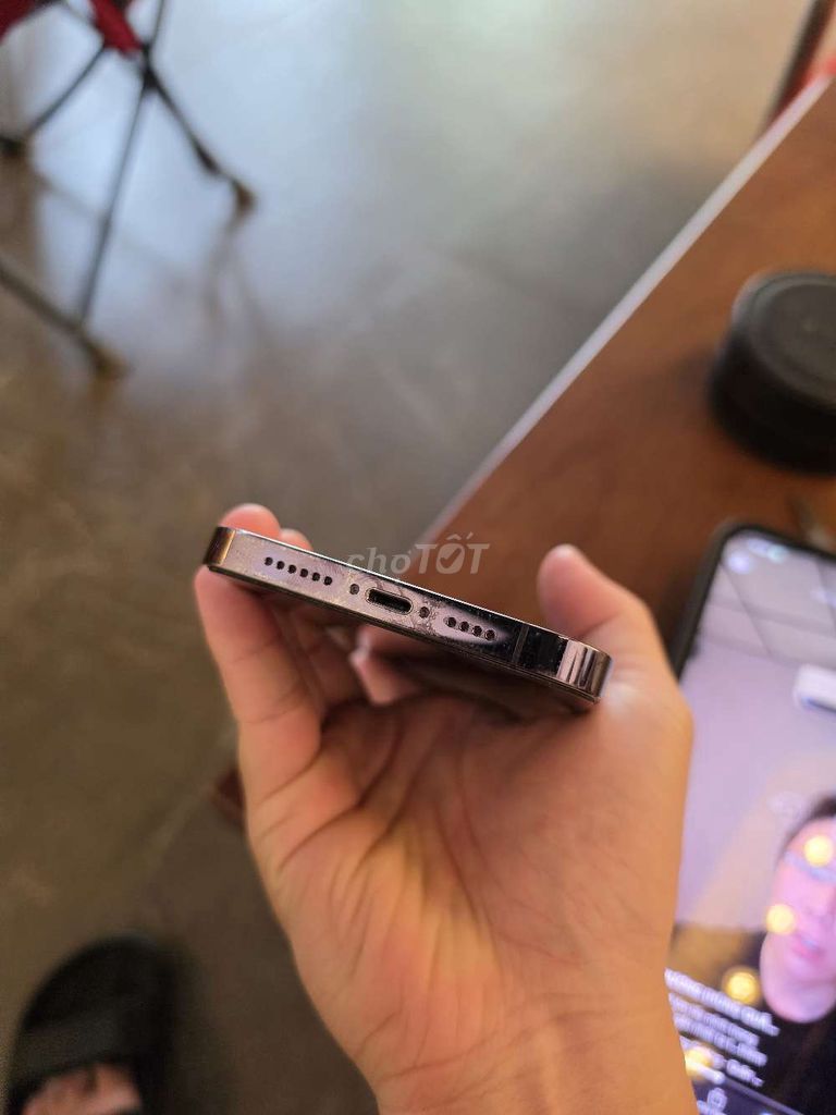Фото 2: Apple iPhone 14 Pro Max Фиолетовый 76%
