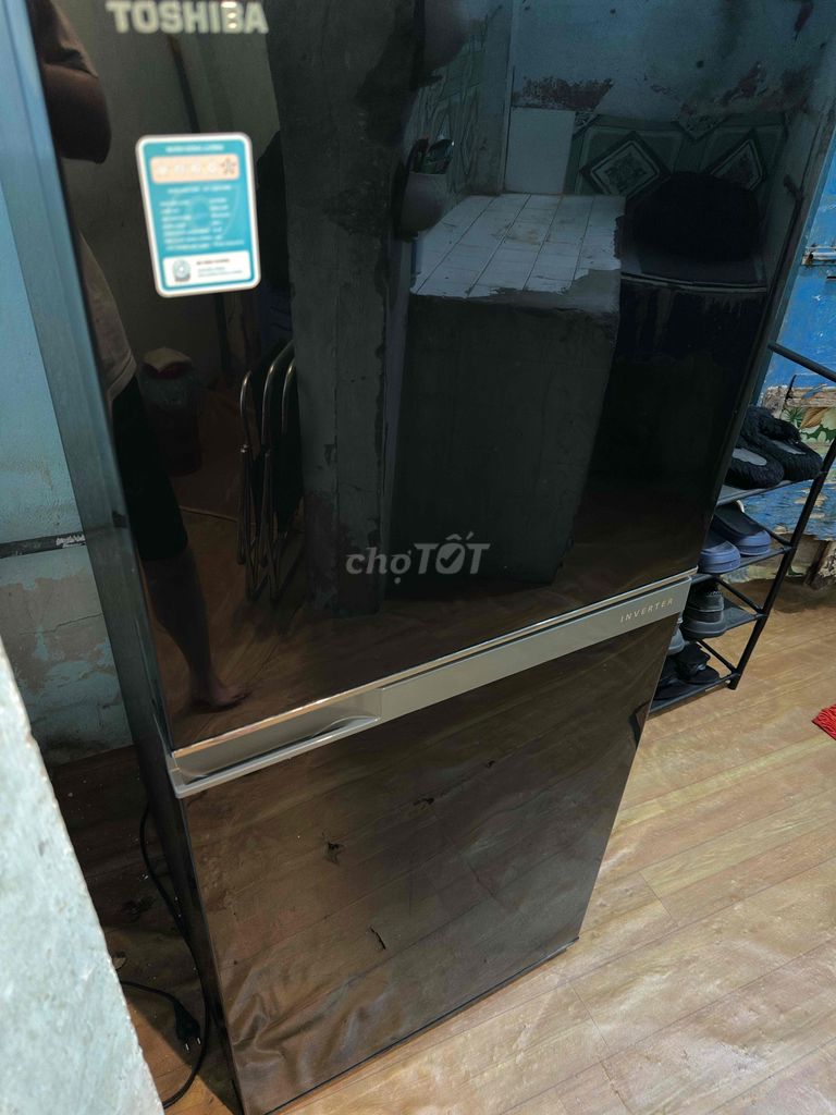 Фото 3: Холодильник Toshiba GR-B22VU черный, Таиланд