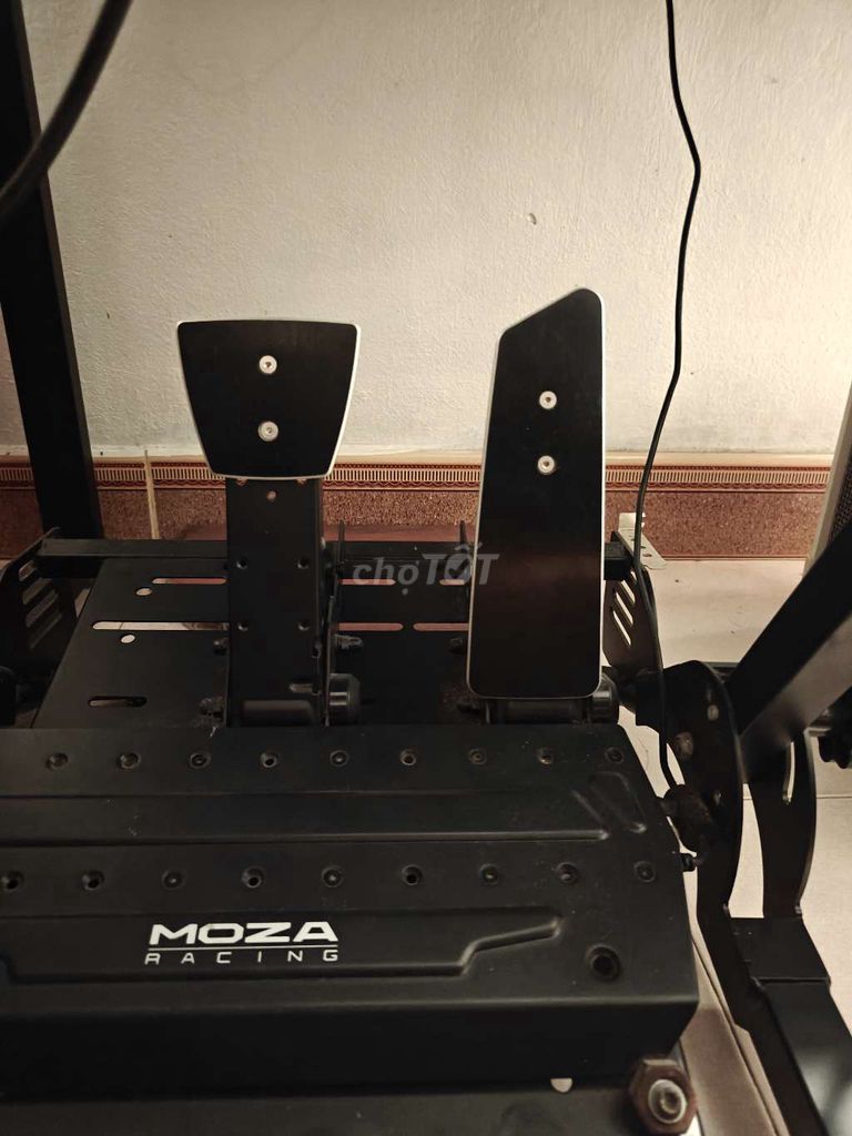 Фото 2: Moza R9 V2 игровой руль
