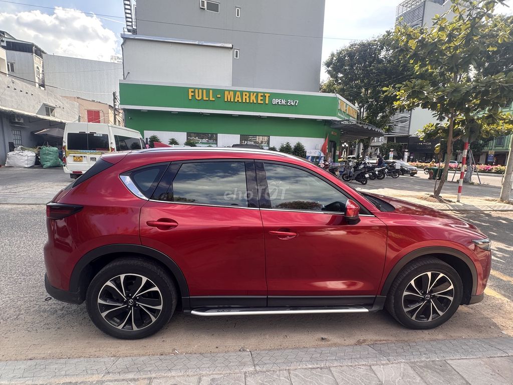 Mazda CX5 Luxury 2024 Красный 80 тысяч
