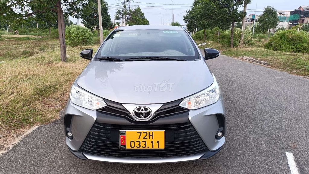 Toyota Vios E 2022 механика, серебристый