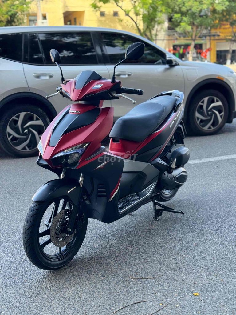 Honda Air Blade 2017 Красный черный