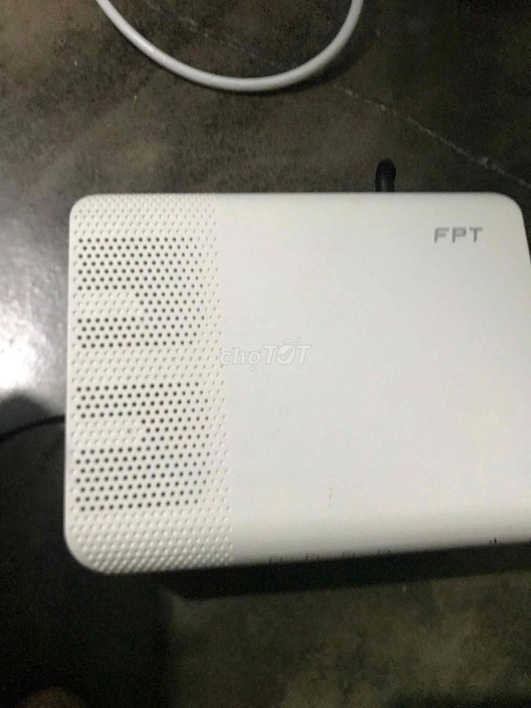 Модем Wifi FPT AC1000HI Белый Б/У