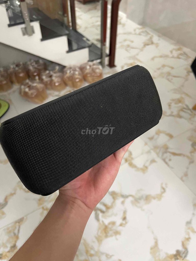 Фото 2: Колонка Bluetooth Xdobo черная, мощный бас