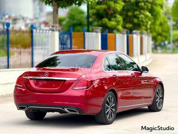 Фото 3: Mercedes-Benz C200 2019, автоматическая коробка передач, 30 000 км