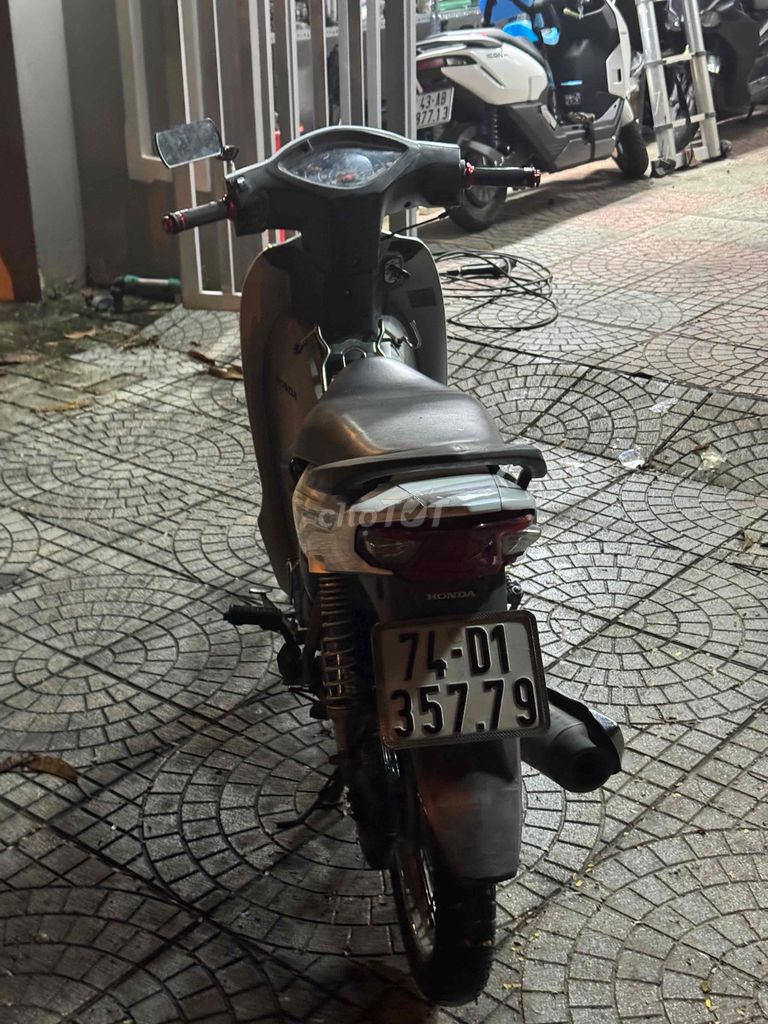 Фото 2: Honda Wave 110 2021