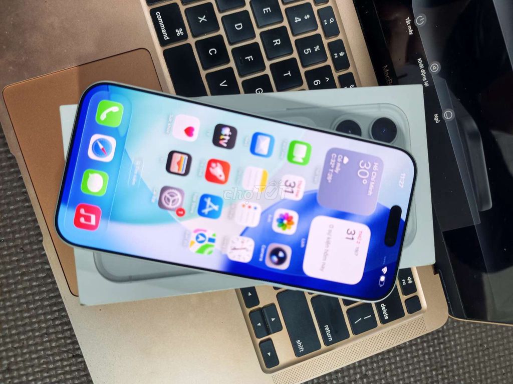 iPhone 17 Pro Max chính hãng Viettel, bảo hành hơn 11 tháng
