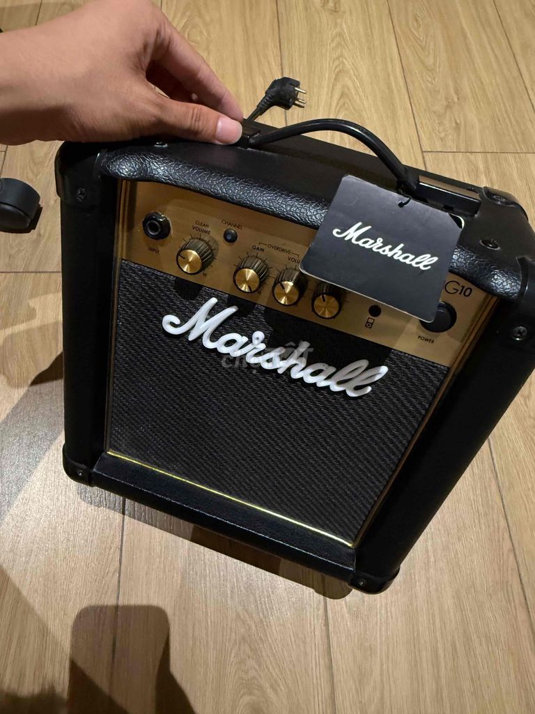 Усилитель для гитары Marshall MG10, черный