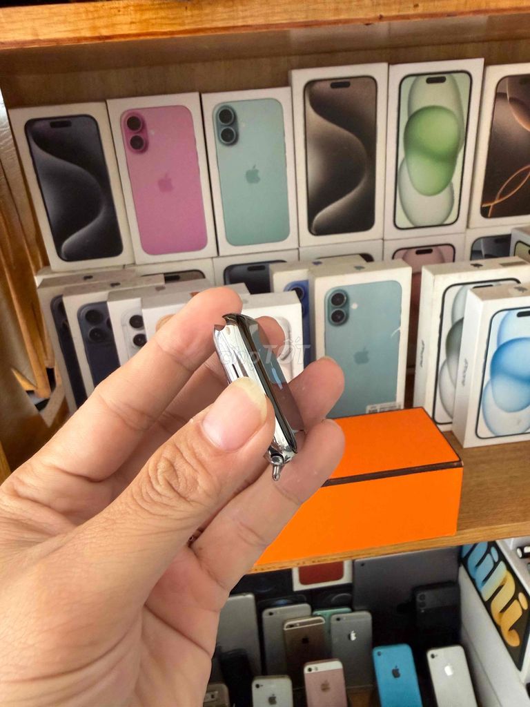 Apple Watch Series 4 44 мм, сталь, серебристый