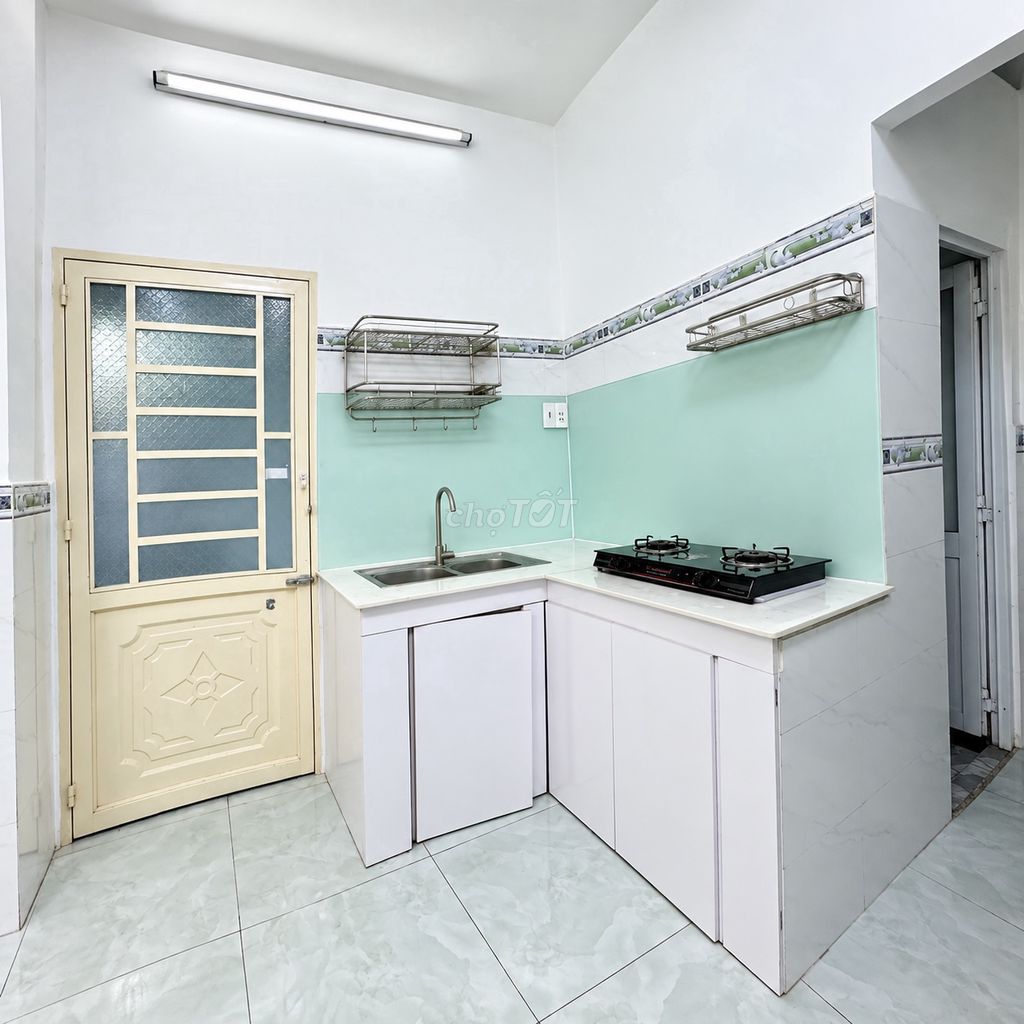 Фото 3: 7 triệu nhà nguyên căn 2 tầng 3PN Q7